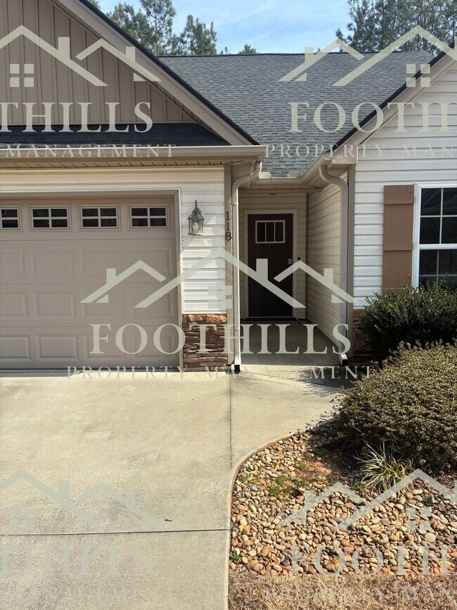 Foto del edificio - 118 Gallant Ln