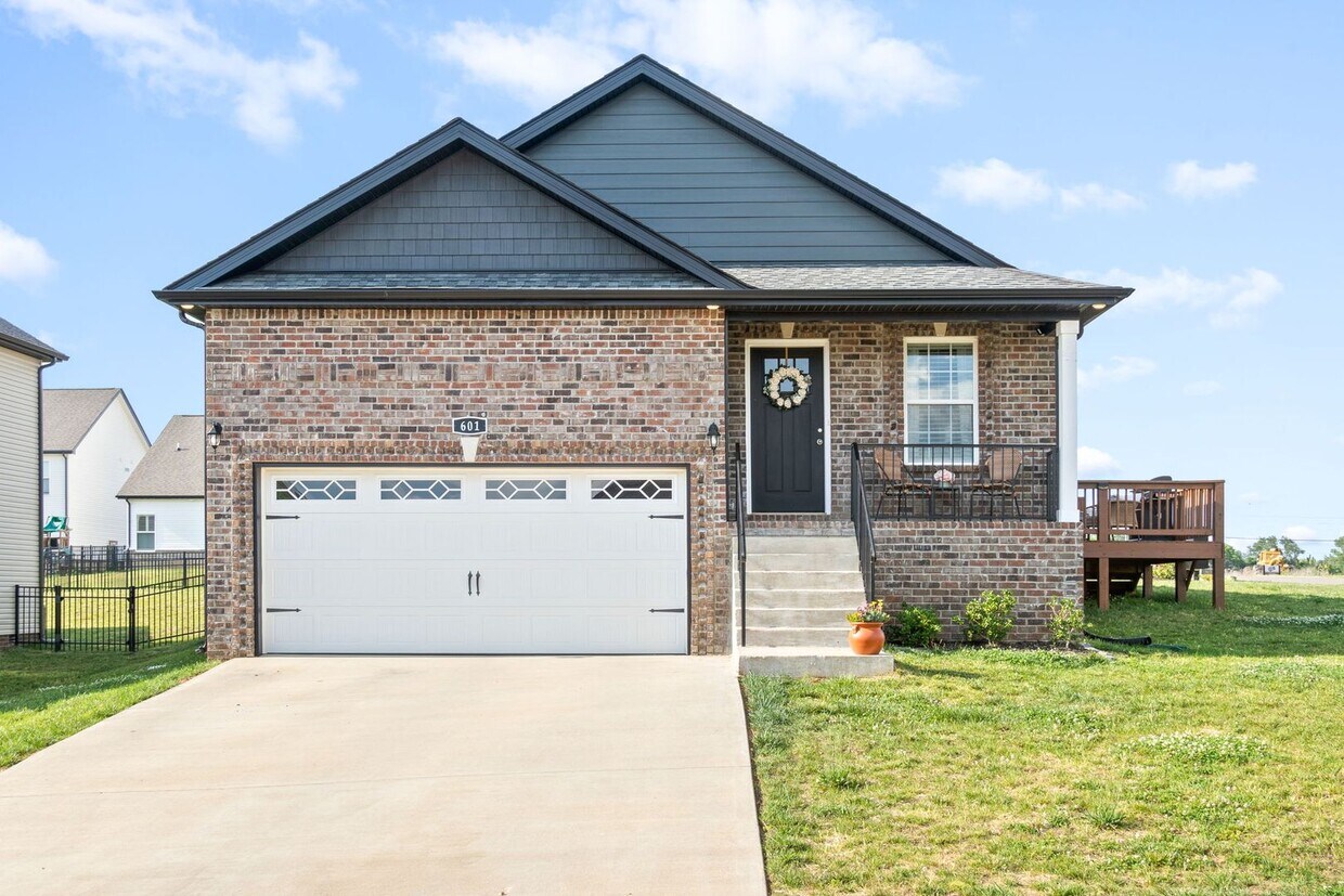 Foto principal - 601 Battery Ct