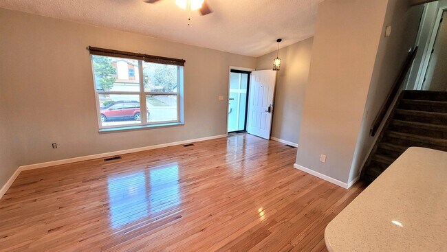 Building Photo - 6415 Pemberton Way