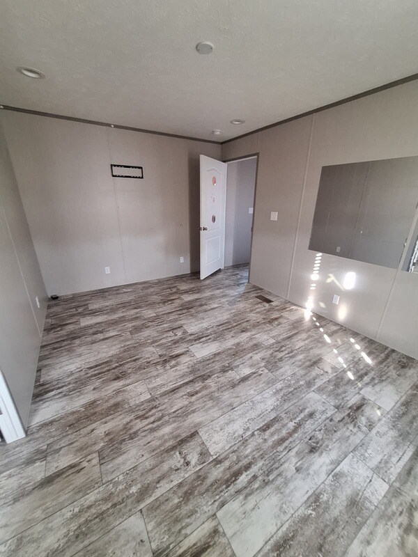 Foto del edificio - 4627 Blanche Rd