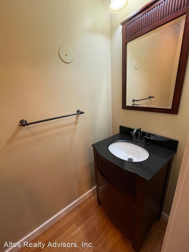 Foto del edificio - 3 br, 2.5 bath House - 970 S Clayton Way