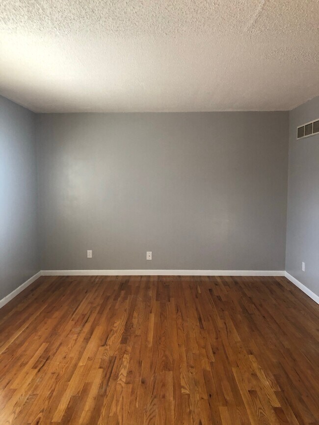 Foto del edificio - 2216 Prairie Glen Pl