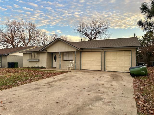 Foto del edificio - 2704 Buena Vista Dr