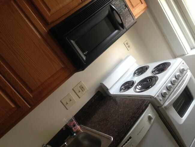 Foto del edificio - 15 Colborne Rd