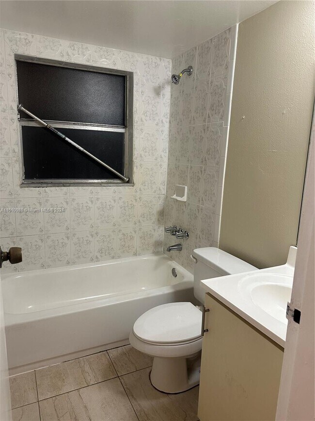 Foto del edificio - 4161 NW 26th St