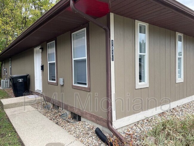 Foto del edificio - 1931 Greenock St