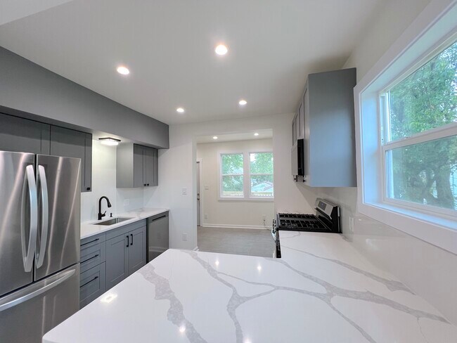 Foto del edificio - 3783 Maxwell St