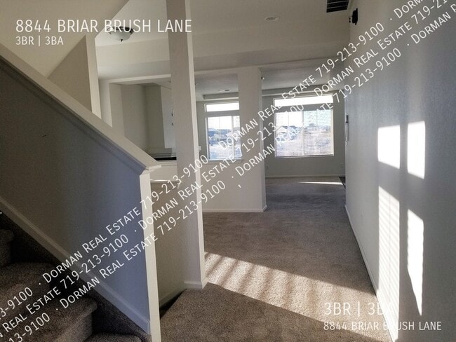 Foto del edificio - 8844 Briar Brush Ln