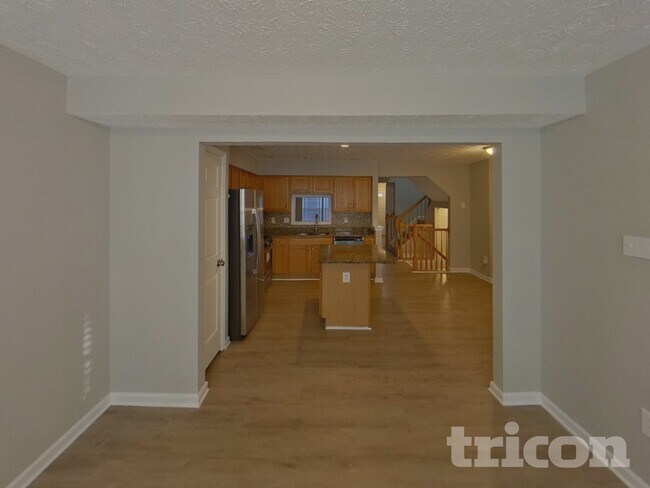 Building Photo - 9845 Bayline Cir