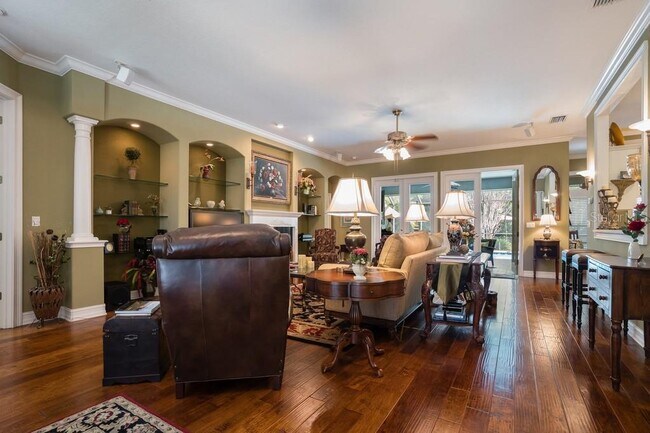 Building Photo - 4841 Edgemont Ct