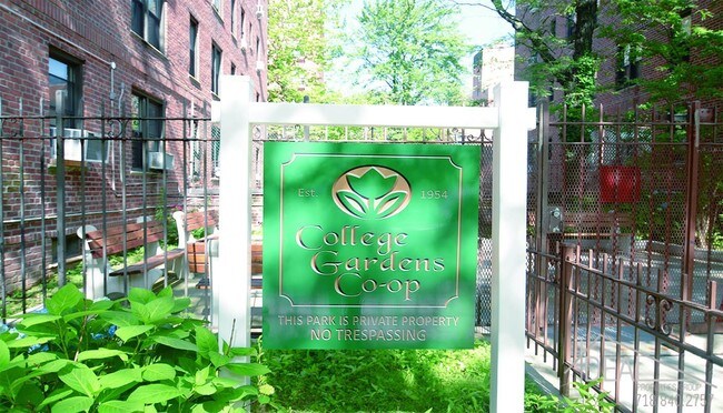 Foto del edificio - 3555 Kings College Place #1HR