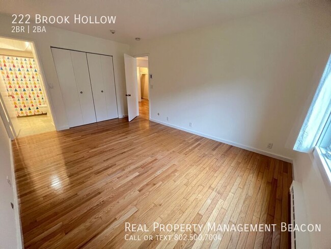 Building Photo - Hanover, NH 2BR/2 BA Condo $2550 plus util...