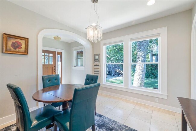 Foto del edificio - 516 Sunny Ln