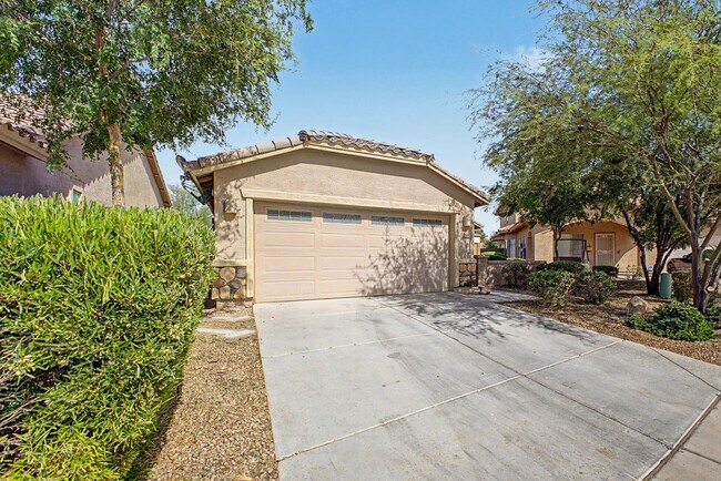 Foto del edificio - 17447 N Marina Ave