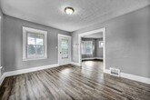 Foto principal - Newly renovated 4 bedroom HALF OFF MAY RENT