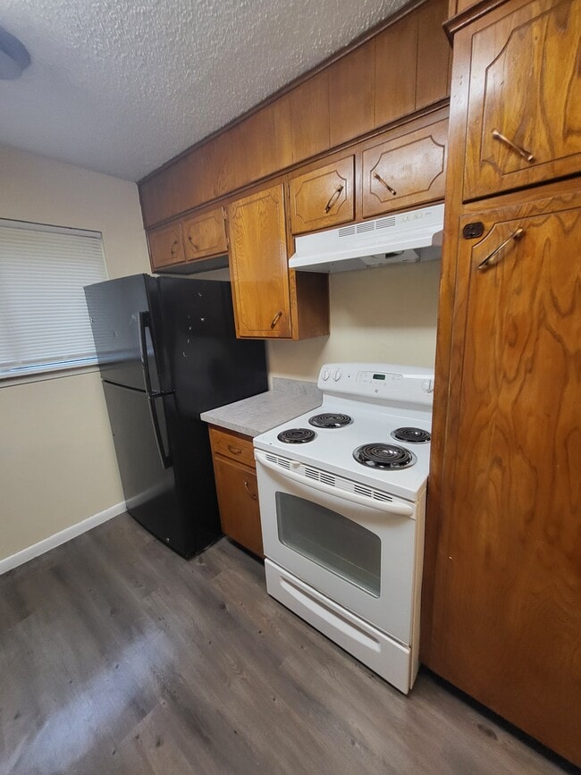 Building Photo - 1608 Linda Ln