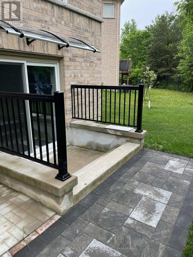 Building Photo - 14 Aquilina Ct