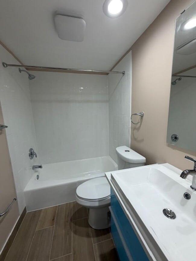 Photo - SPACIOUS 2 BEDROOM 2 BATH CONDO IN CENTER CT