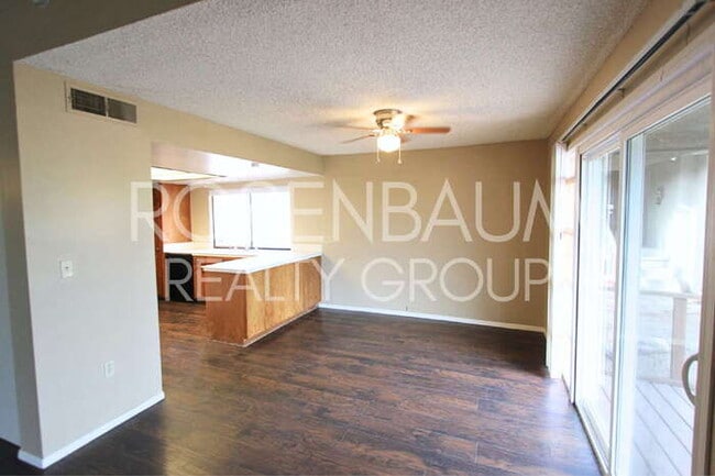 Building Photo - 824 E Junction St