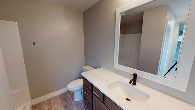 Building Photo - 709 Legacy Dr