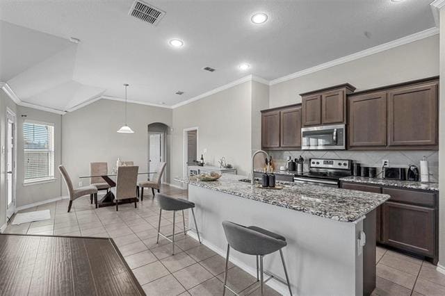 Building Photo - 1948 Day Break Dr