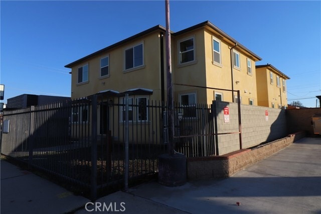 Building Photo - 295 E Lerdo Hwy