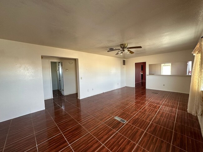 Foto del edificio - 4 Bedroom 2 Bathroom Double Wide for rent ...