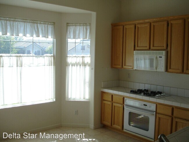 Foto del edificio - 3 br, 2 bath House - 1968 SAN DIEGO CIRCLE