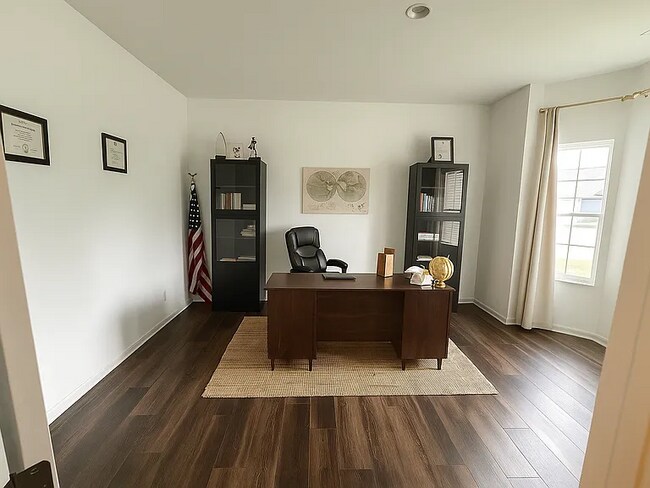 Foto del edificio - 4378 Ashworth Ln