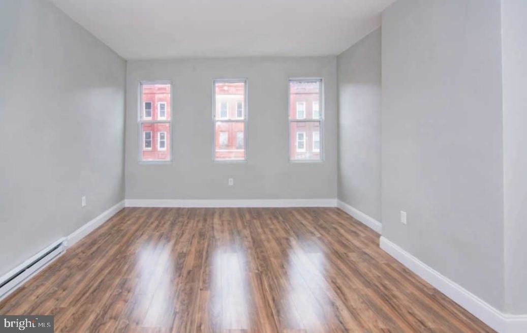 Building Photo - 744 Dolphin St