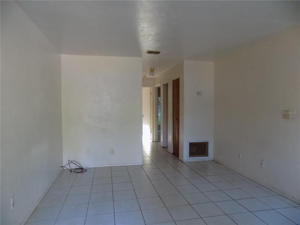 6407 SW 9th Ave Unit C, Gainesville, FL 32607 Room for Rent in
