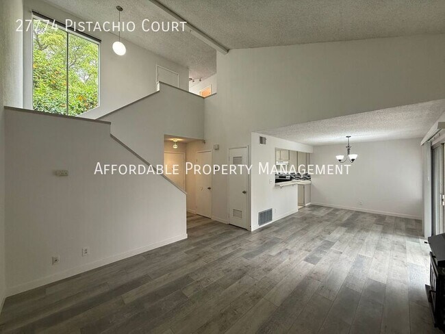Foto del edificio - 27774 Pistachio Ct