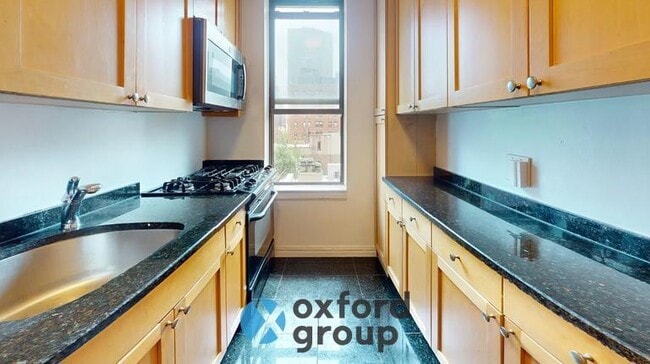 Building Photo - 2 bedroom in NEW YORK NY 10128