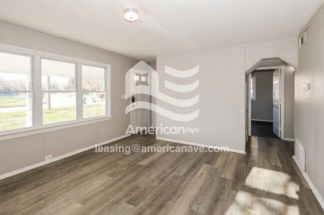 Foto del edificio - 13211 Forge Cir