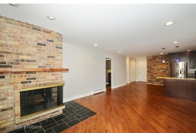 Foto del edificio - 401 W Webster Ave