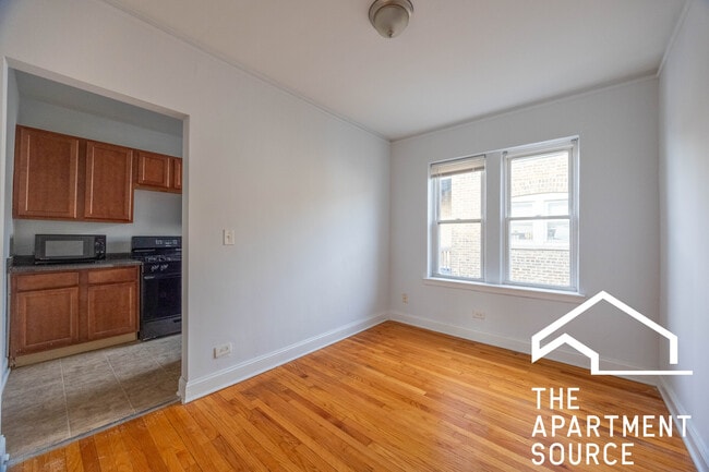 Foto del edificio - 2004 W Jarvis Ave