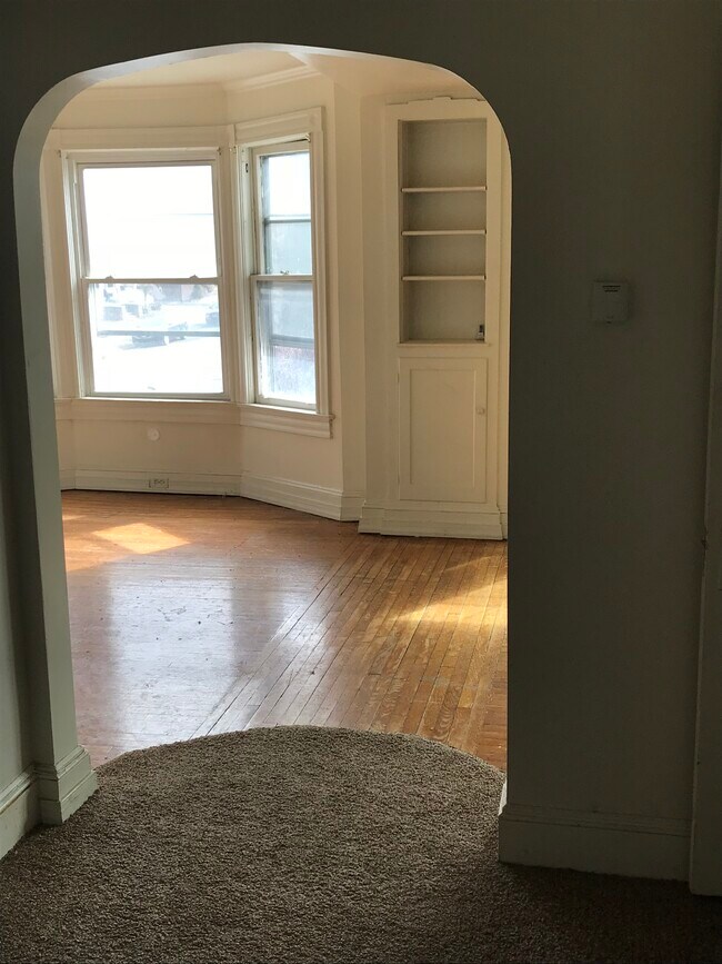 447 Colfax Ave, Scranton, PA 18510 Townhouse for Rent in Scranton, PA