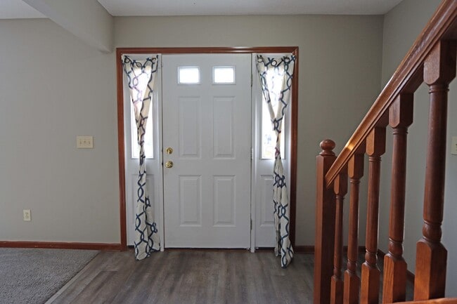 Building Photo - 4862 Roger Allen Ct