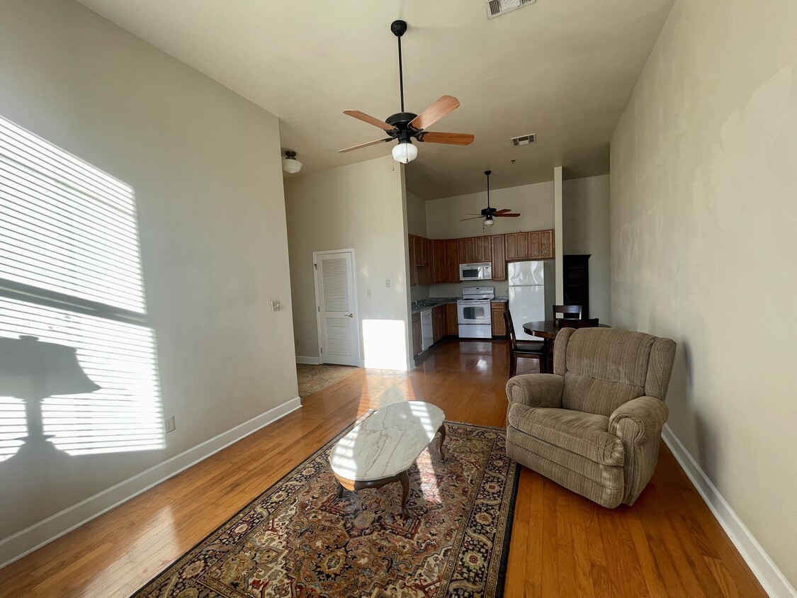 living room/kitchen - 112 Main St