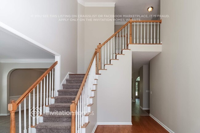 Building Photo - 3843 Laurel Dr NW