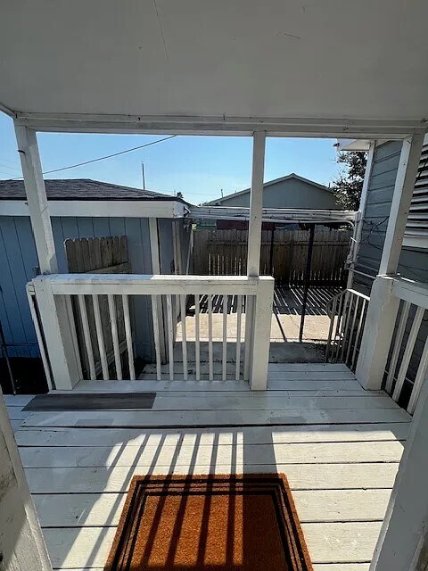 Foto del edificio - 7813 Pruitt Dr