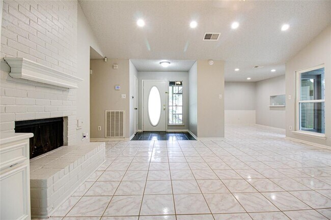 Foto del edificio - 17 Brentwood Oaks Ct