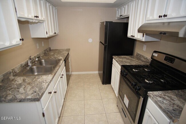 Foto del edificio - 10553 Kinross Ave