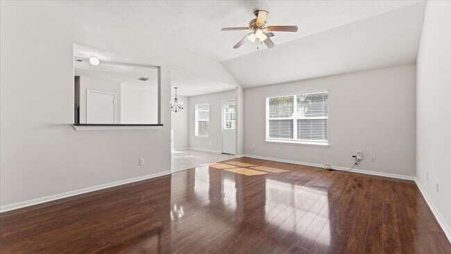 Foto del edificio - 8623 Sorrel Meadows Dr