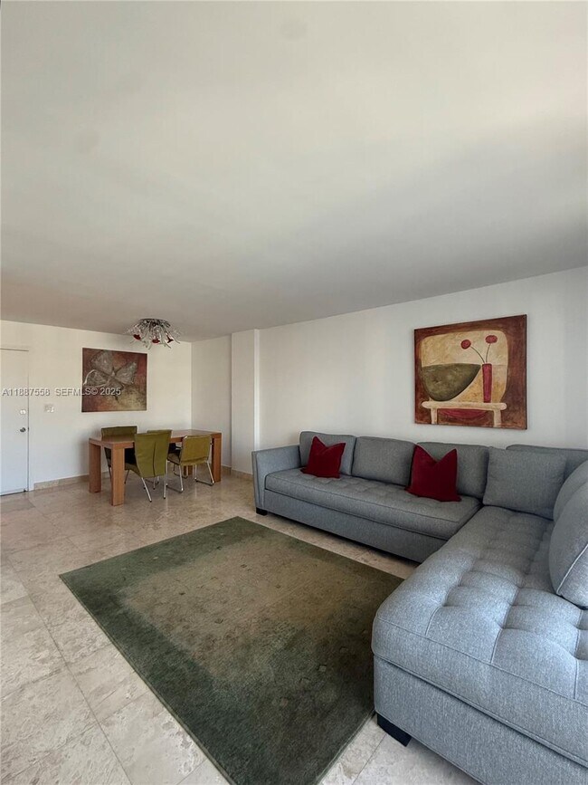 Foto del edificio - 3161 S Ocean Dr