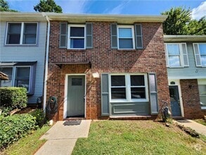 Building Photo - 295 Roswell Commons Cir