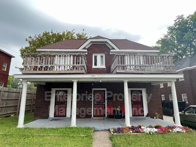 Foto del edificio - 2360 Forrest Ave