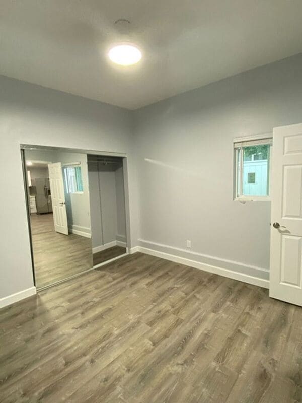 Building Photo - 736- A Windsor Court