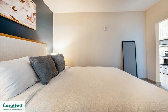 Foto del edificio - 151 E Blount Ave