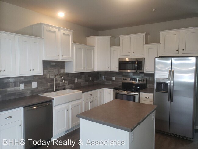 Building Photo - 3 br, 3 bath House - 214 S 10th Street Unit H
